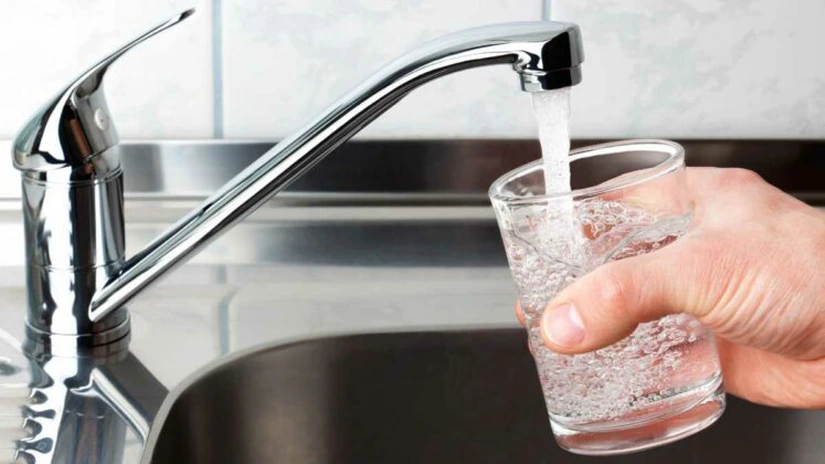 Preţul apei potabile scade cu 5,56% în Bucureşti, de la 1 ianuarie