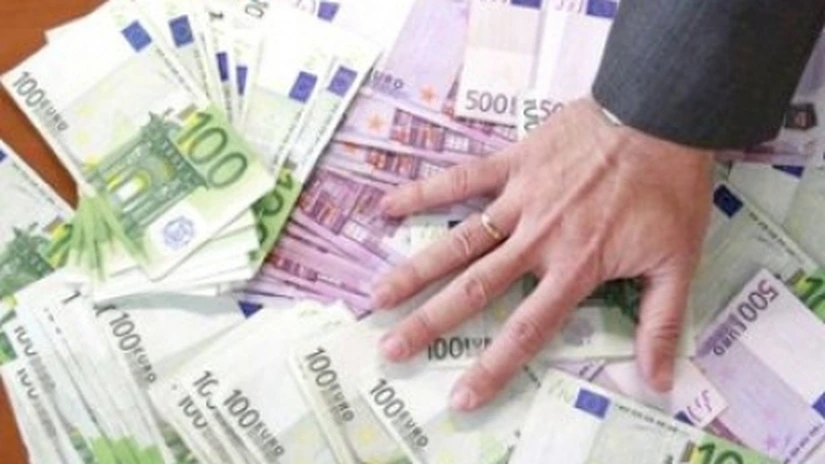 Deputaţii din comisia de buget-finanţe au avizat favorabil bugetul Camerei pentru 2016