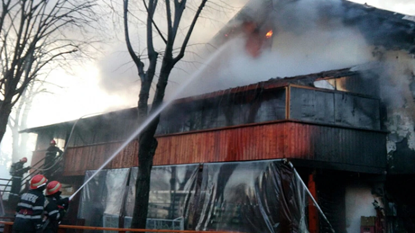 Incendiu la un restaurant din Parcul Tineretului
