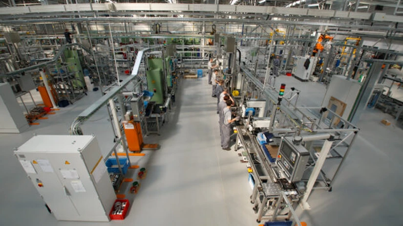 Comenzile noi în industria prelucrătoare au crescut cu 3,6% în 2015