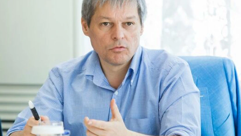 Cioloş: Lucrurile stau mai bine anul acesta la investiţii faţă de perioada similară a anului trecut