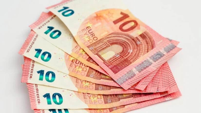 Lovitură sub centură pentru bănci şi case de schimb valutar: O firmă cu 67 de agenţii vinde euro la cursul BNR