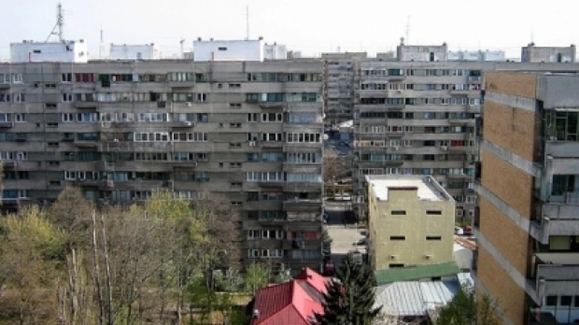 Două cartiere mari din Bucureşti au rămas fără apă caldă. RADET şi Elcen se acuză reciproc