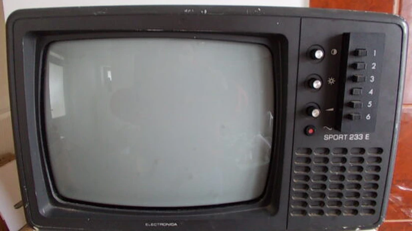 Numărul televizoarelor alb-negru, deţinute de gospodăriile din România, a crescut anul trecut