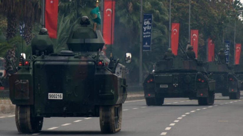 Turcia intenţionează să desfiinţeze înaltele curţi militare prin schimbarea Constituţiei