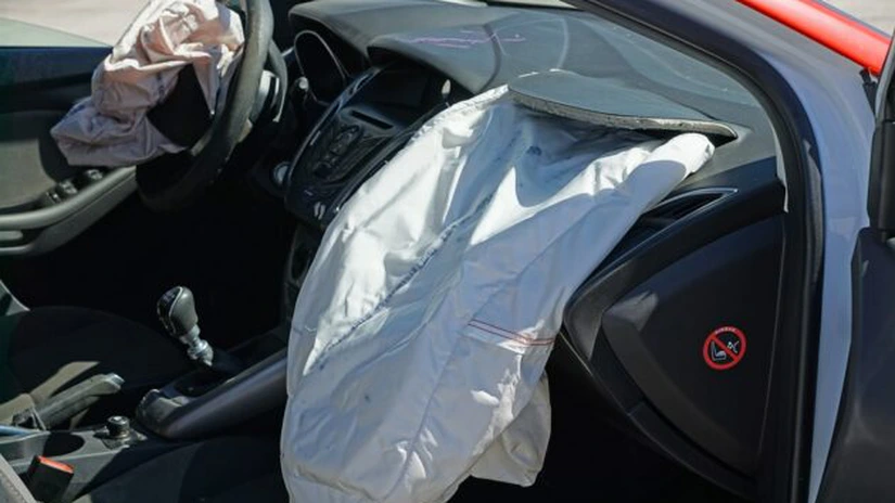 Takata ar putea plăti până la un miliard de dolari din cauza airbagurilor defecte