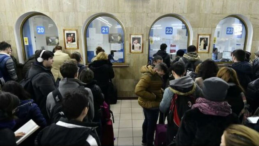 Studenții au călătorit de 11 milioane de lei în primele 20 de zile de la acordarea gratuităţii. Grad de ocupare de peste 100% la unele trenuri