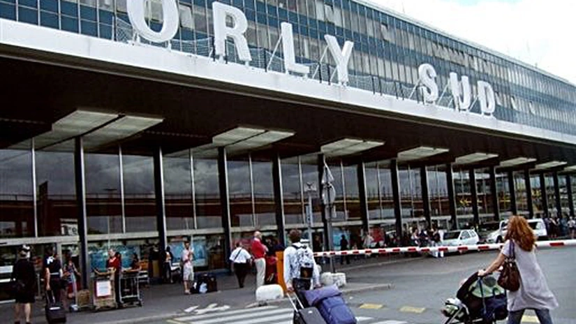 Focuri de armă, aeroportul Orly din Paris este evacuat