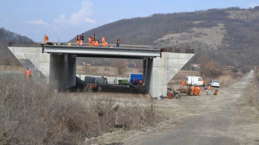 CNAIR a făcut controale inopinate pe şantierele autostrăzilor Lugoj - Deva şi Sebeş - Turda