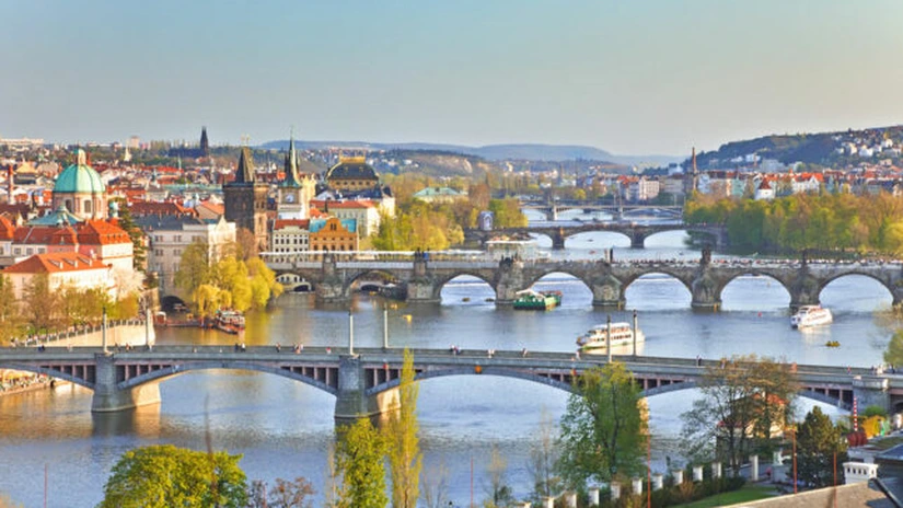 Locuitorii din Praga s-au săturat de turişti, la 30 de ani de la căderea comunismului