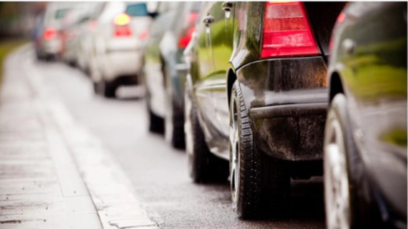 Primăria Capitalei vrea să interzică parcarea autoturismelor în vederea comercializării