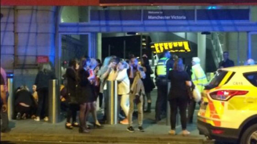 Explozie la un concert la Manchester: 22 morţi şi peste 50 de răniţi. Poliţia: Tratăm explozia ca pe un incident terorist