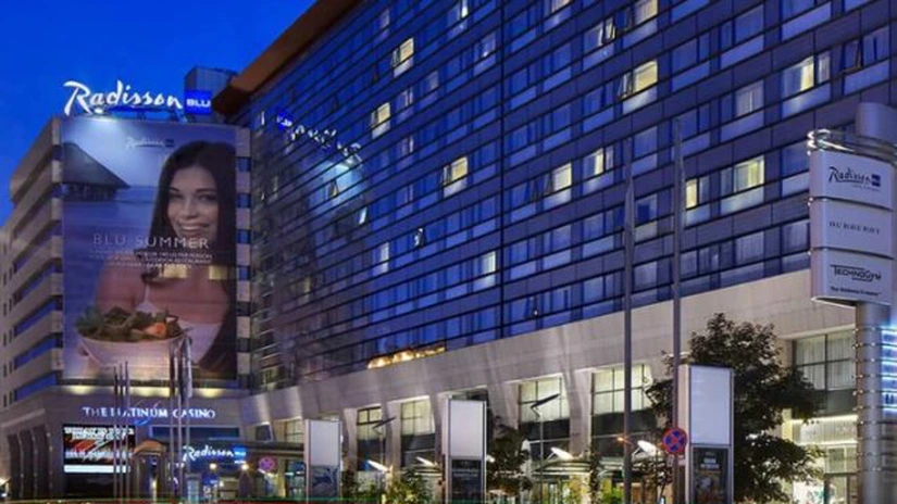 Hotelul de cinci stele Radisson Blu din Bucureşti s-ar putea vinde luna viitoare