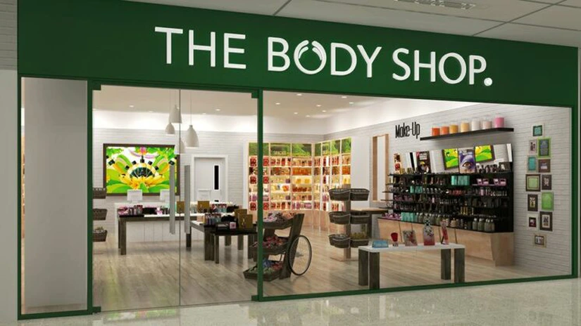 L'Oreal ia un miliard de euro în urma vânzării lanţului britanic de magazine The Body Shop