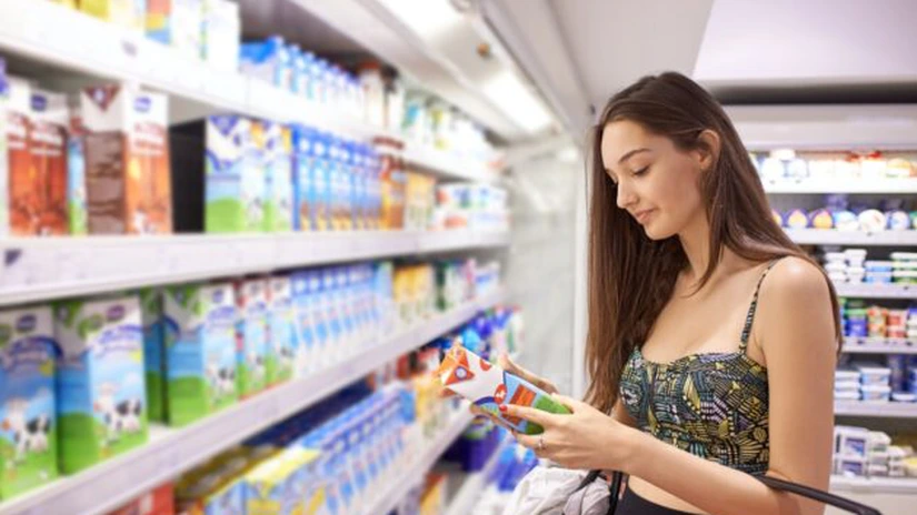 S-a schimbat legea etichetării laptelui: procentul de lapte praf conţinut nu trebuie să mai apară pe etichetă- Camera Deputaţilor