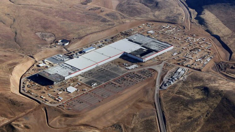 Tesla va construi în Australia cea mai mare fabrică de baterii litiu-ion din lume