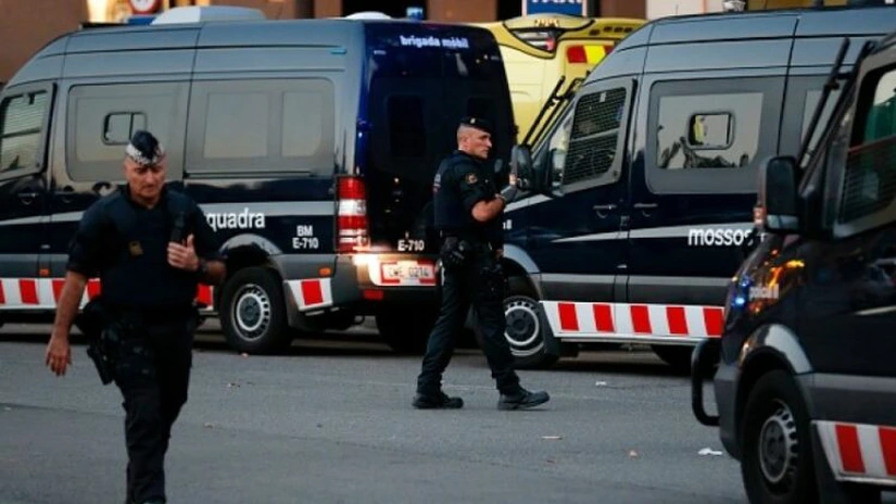 AFP: Ce se ştie în prezent despre atentatele din Spania