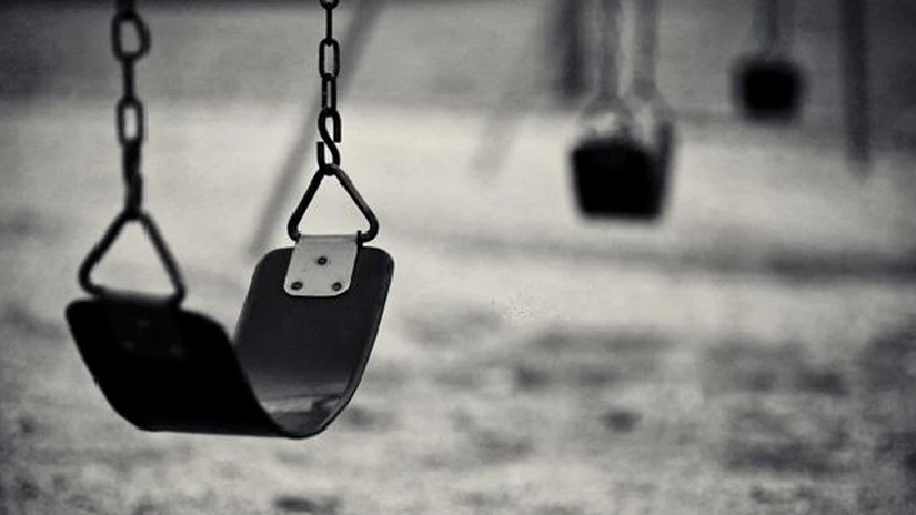 România a pierdut 48.000 de locuitori în jumătate de an. Declinul demografic s-a adâncit