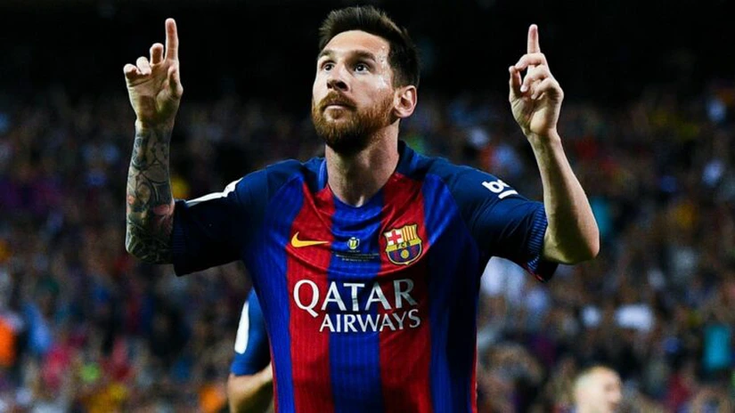 Messi a semnat în sfârşit prelungirea contractului cu FC Barcelona până în 2021