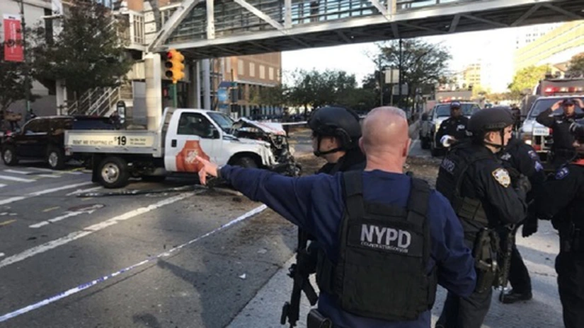 Atac terorist la New York: Un uzbec a intrat cu o maşină în mulţime. Opt morţi, 11 răniţi