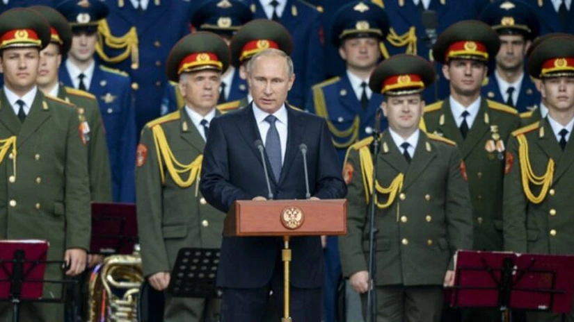 Vladimir Putin a dispus ca economia Rusiei să fie redirecţionată pe făgaş militar