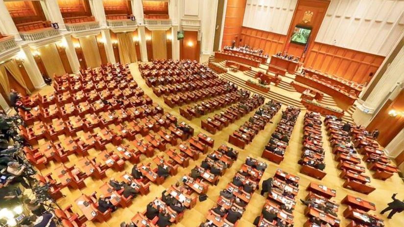 Camera Deputaţilor a cheltuit într-o lună peste şapte mil. lei cu indemnizaţiile, diurnele, cazarea, deplasările şi birourile parlamentarilor