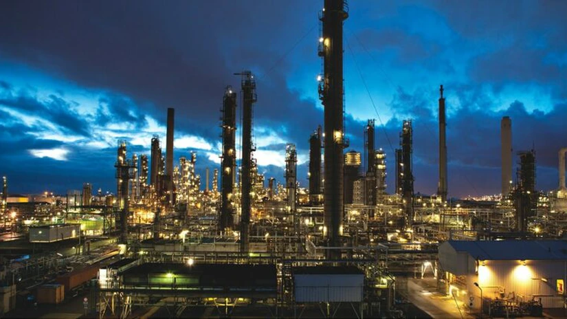 Exxon avertizează în legătură cu o nouă scădere a profitului în trimestrul al doilea
