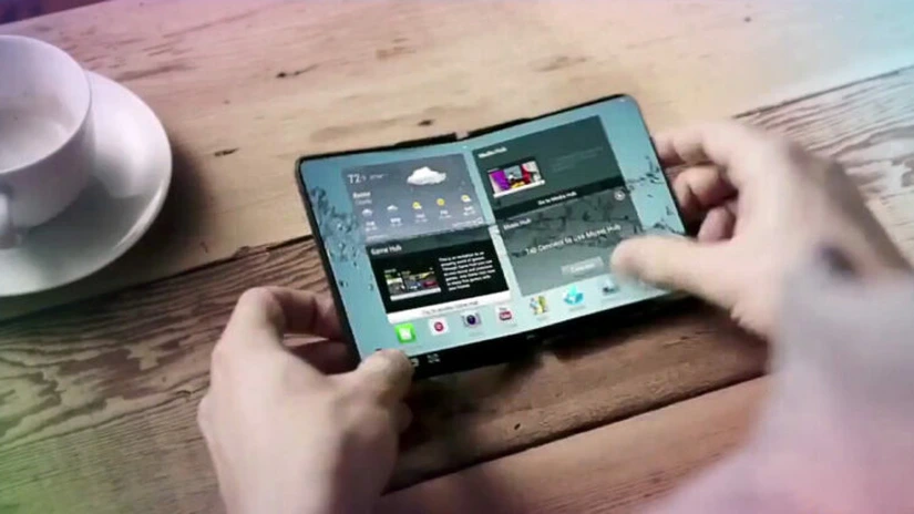 Samsung caută răspunsul la problemele sale într-un smartphone pliabil