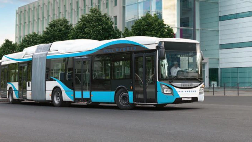 Primăria Braşov cumpără 20 de autobuze hibrid şi 32 de autobuze electrice cu 125 milioane de lei