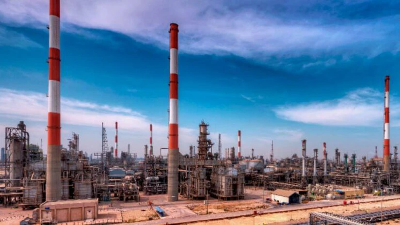 Aramco va plăti Shell 631 de milioane de dolari pentru 50% dintr-o rafinărie din Arabia Saudită