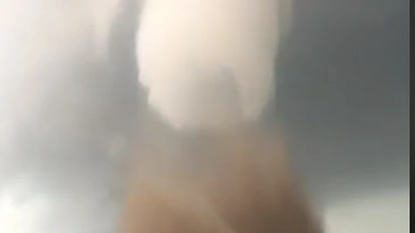 Furtună cu aspect de tornadă, în judeţul Călăraşi