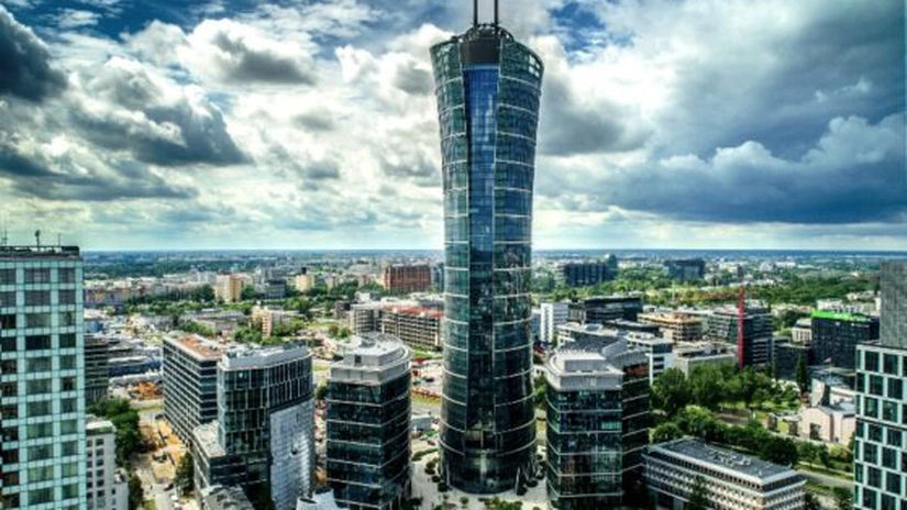 Immofinanz plătește 386 mil. euro pe cea mai înaltă clădire office din Varșovia