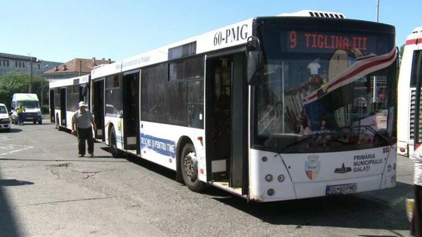 Protest al angajaţilor Transurb SA Vaslui. Primarul asigură că o parte dintre revendicări vor fi soluţionate