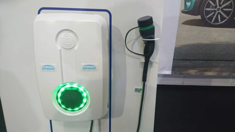Acord Engie-Mega Image pe energie verde în România: retailerul primeşte GNC, staţii de încărcare a maşinilor electrice şi panouri solare