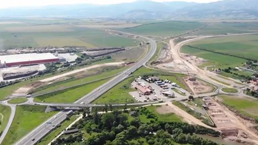 Ministrul Transporturilor anunţă lansarea licitaţiei pentru proiectarea a 12 noduri rutiere noi