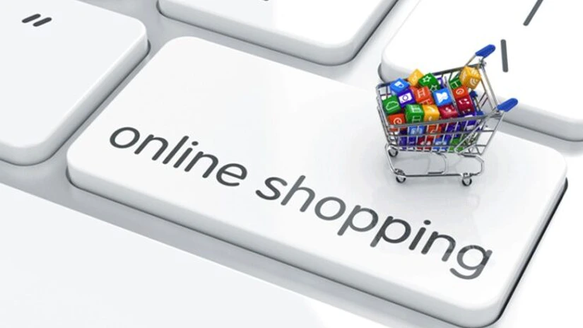 Cumpărături online: cupoanele şi codurile de reducere vă ajută să economisiţi