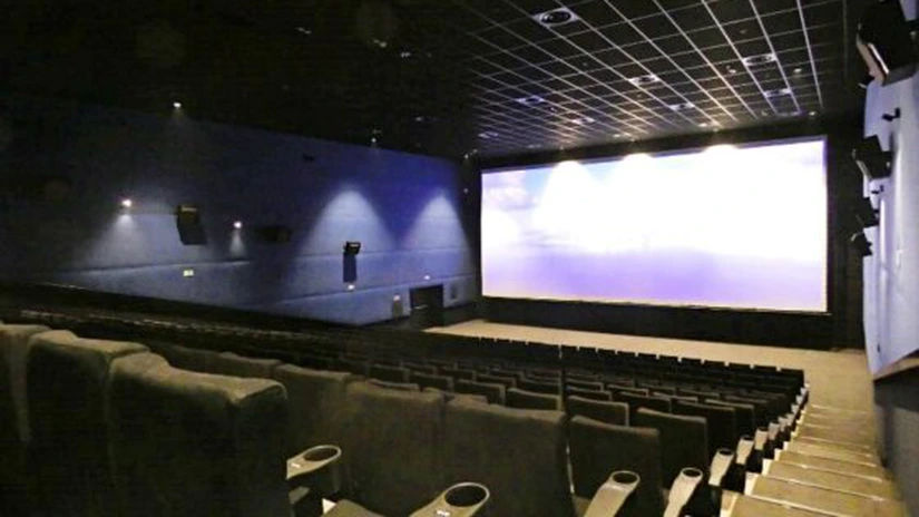 Aushopping Satu Mare deschide Cinema One Laserplex şi extinde suprafaţa de food court
