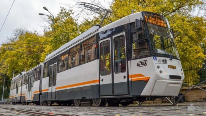 STB: Dilatarea şinelor de tramvai nu pune în pericol viaţa sau sănătatea călătorilor