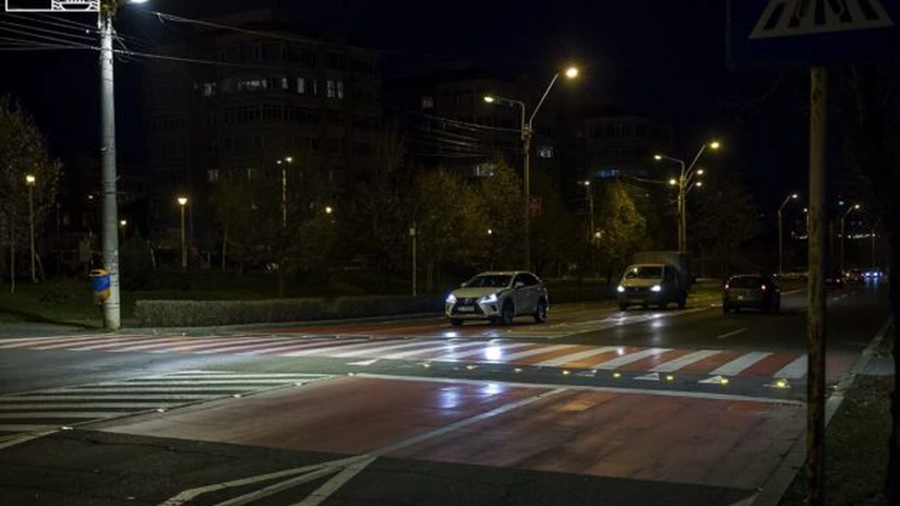 Primăria Galaţi a inaugurat prima trecere de pietoni inteligentă din oraş FOTO