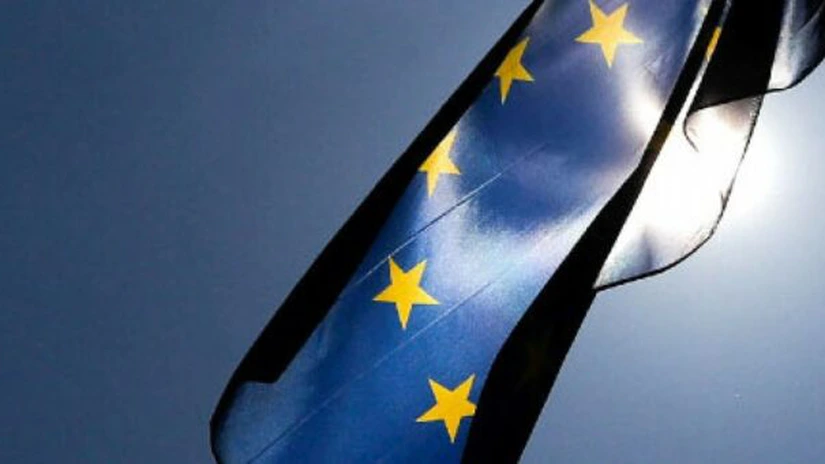 Comisia Europeană: 550 de milioane de euro din politica de coeziune, redirecţionaţi spre 120.000 de IMM-uri din România