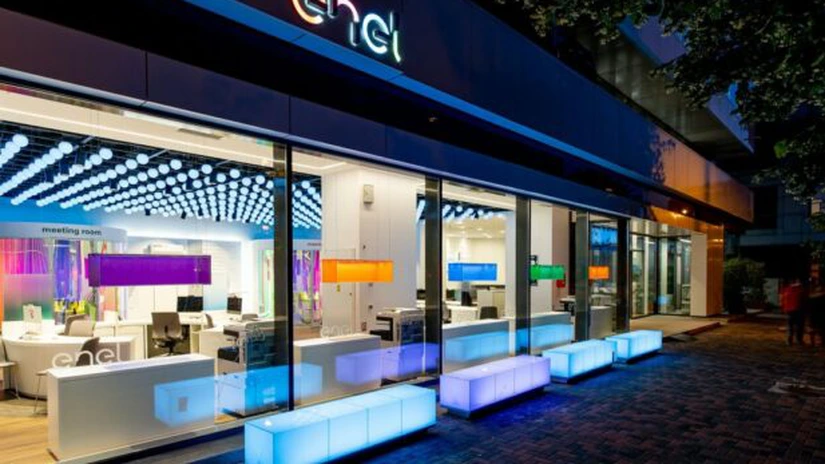 Enel implementează platforma Salesforce pentru gestionarea relațiilor cu clienții