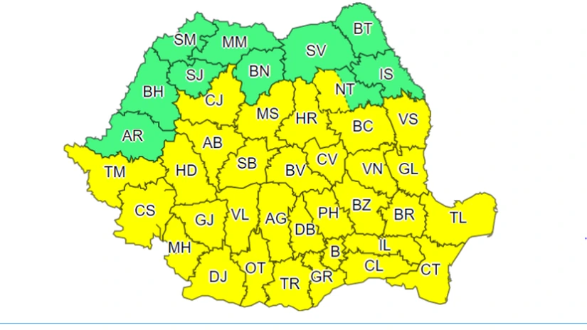 Cod galben de vijelii, averse şi descărcări electrice în Bucureşti şi în peste trei sferturi din ţară, până joi seara