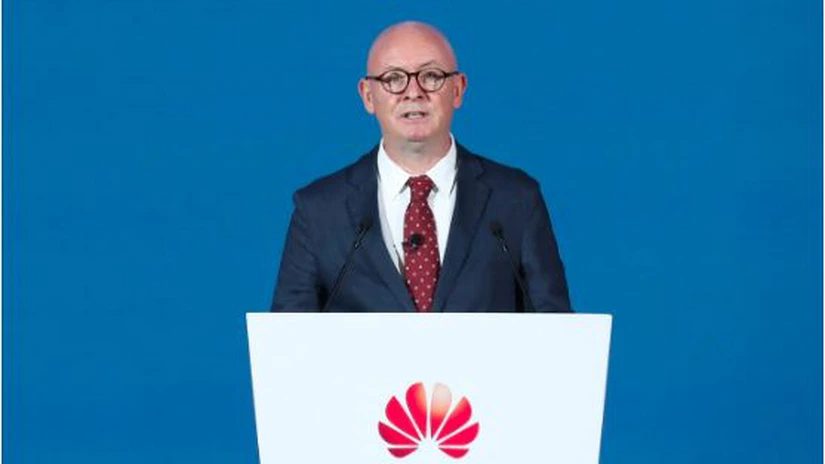 Huawei reacţionează după decizia SUA de bloca livrările de cipuri: Se foloseşte de puterea sa tehnologică pentru a zdrobi companiile străine