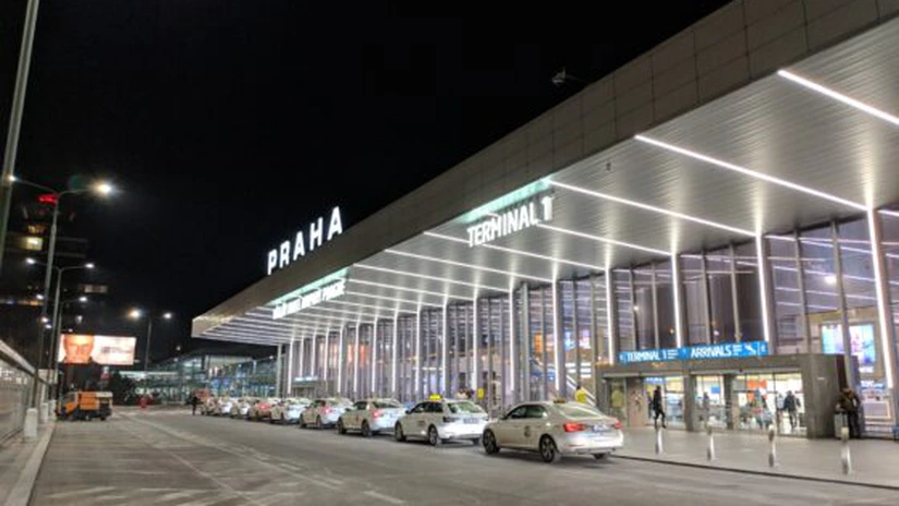 Cehia și-a redeschis azi toate aeroporturile pentru cursele către destinații din Spațiul Schengen