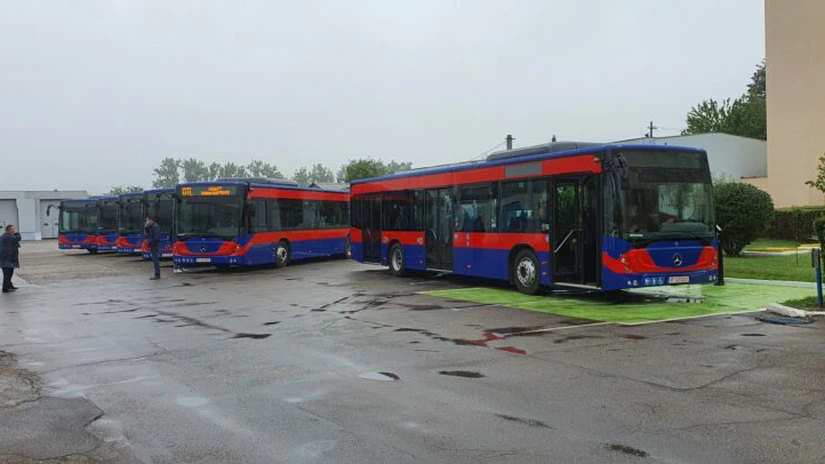Oradea a cumpărat șase autobuze Mercedes Conecto, în parteneriat cu ungurii din Debrecen, din fonduri UE FOTO VIDEO