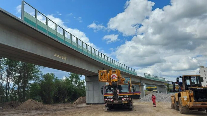 Trenul de Otopeni: Racordul căii ferate la Aeroportul Henri Coandă, finalizat în proporție de 75% FOTO