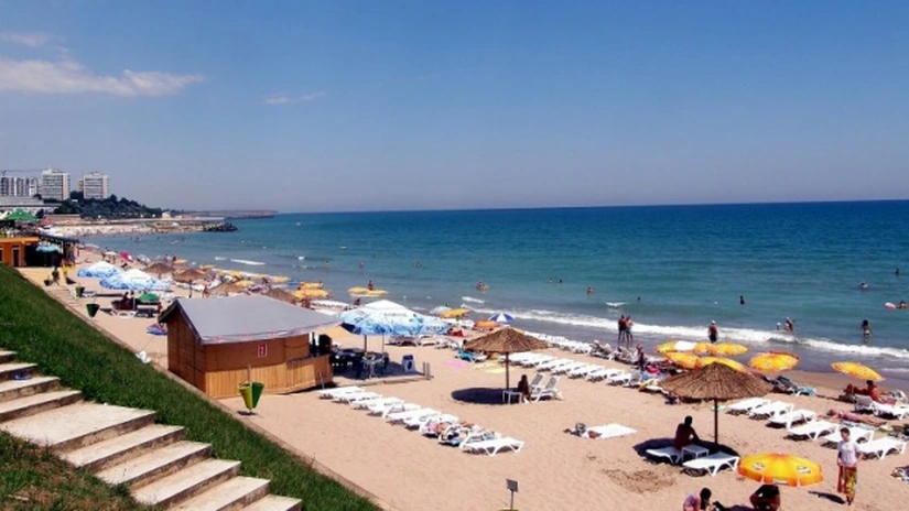 Masca devine obligatorie seara în stațiunile de pe Litoral, în zonele de promenadă. Terasele vor fi deschise și după ora 23.00