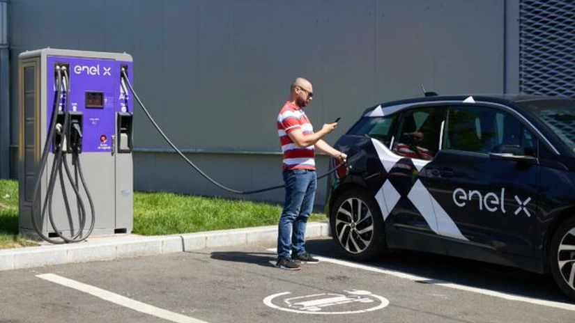 Firma Enel X România a lansat o rețea de 34 de puncte de încărcare pentru autoturisme electrice în București și Ilfov