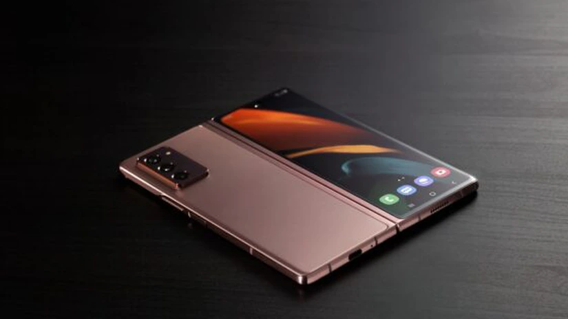 Samsung a prezentat smartphone-ul pliabil Galaxy Z Fold2 - FOTO
