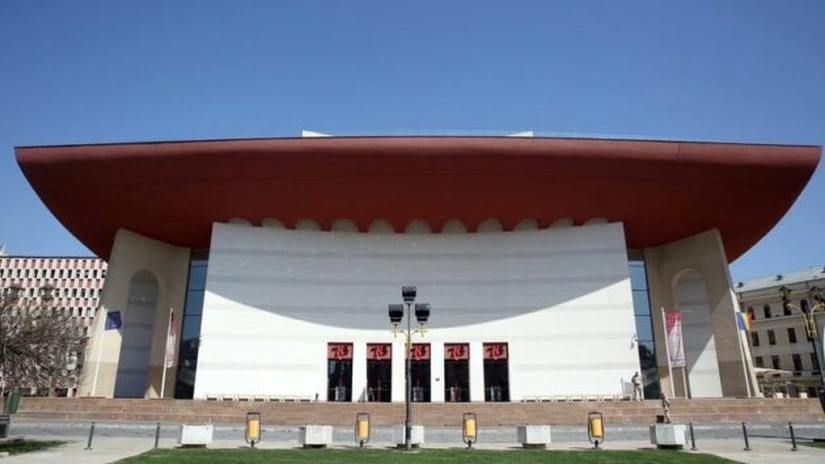 Teatrul Național din București își suspendă spectacolele până pe 4 noiembrie. Contravaloarea biletelor achiziționate va fi returnată